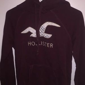 Maroon hollister sweatshirt